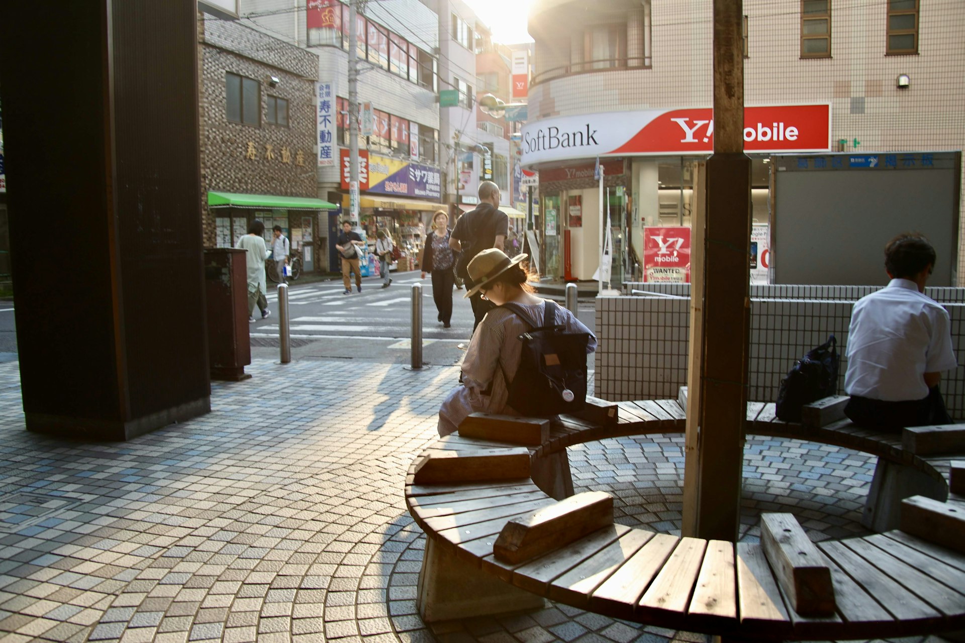 Mindful Living: Unlock Calm, Clarity, and Resilience in Urban Life